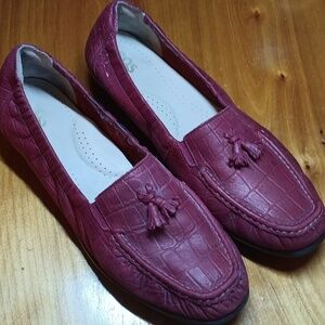 SAS red women's loafers size 11